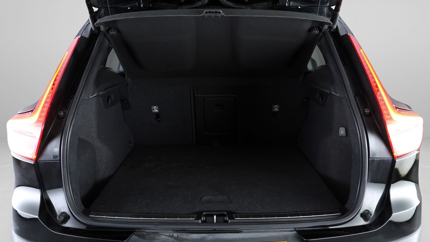 Used Volvo XC40 2021 for sale - 77264255: Photo 17