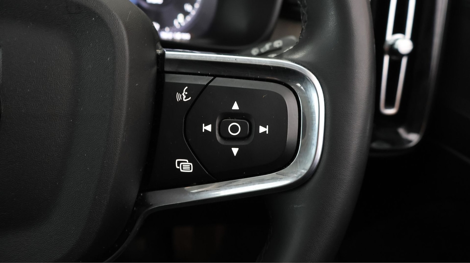 Used Volvo XC40 2021 for sale - 77264255: Photo 23