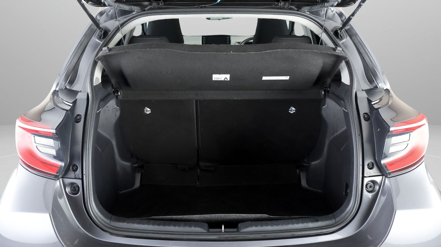 Used Toyota Yaris 2022 for sale - 77363815: Photo 16