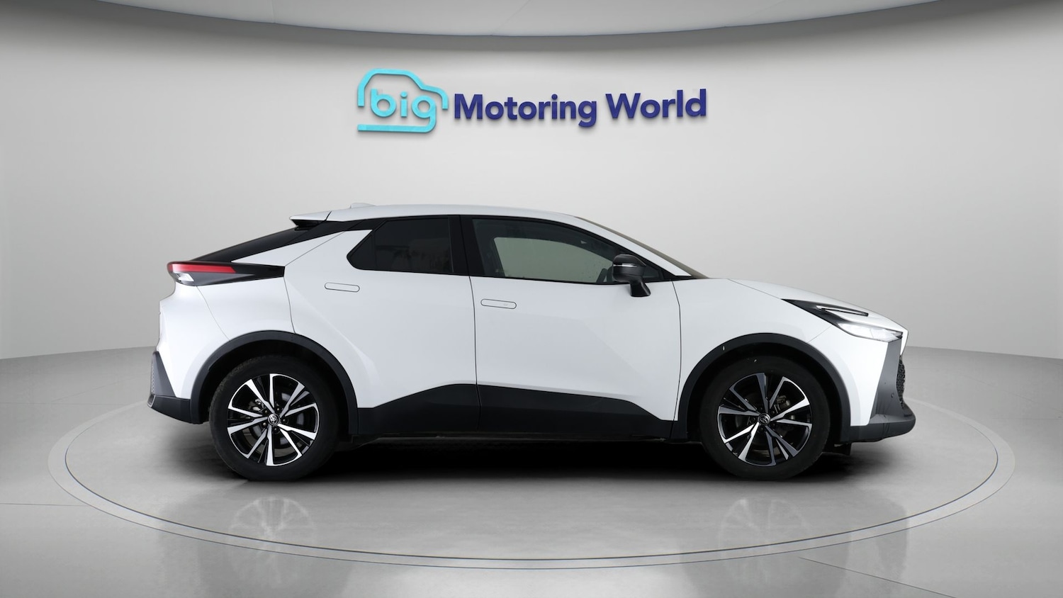 Used Toyota C-HR 2024 for sale - 77357522: Photo 8