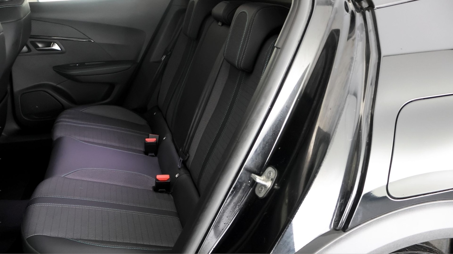 Used Peugeot 2008 2021 for sale - 77690931: Photo 15