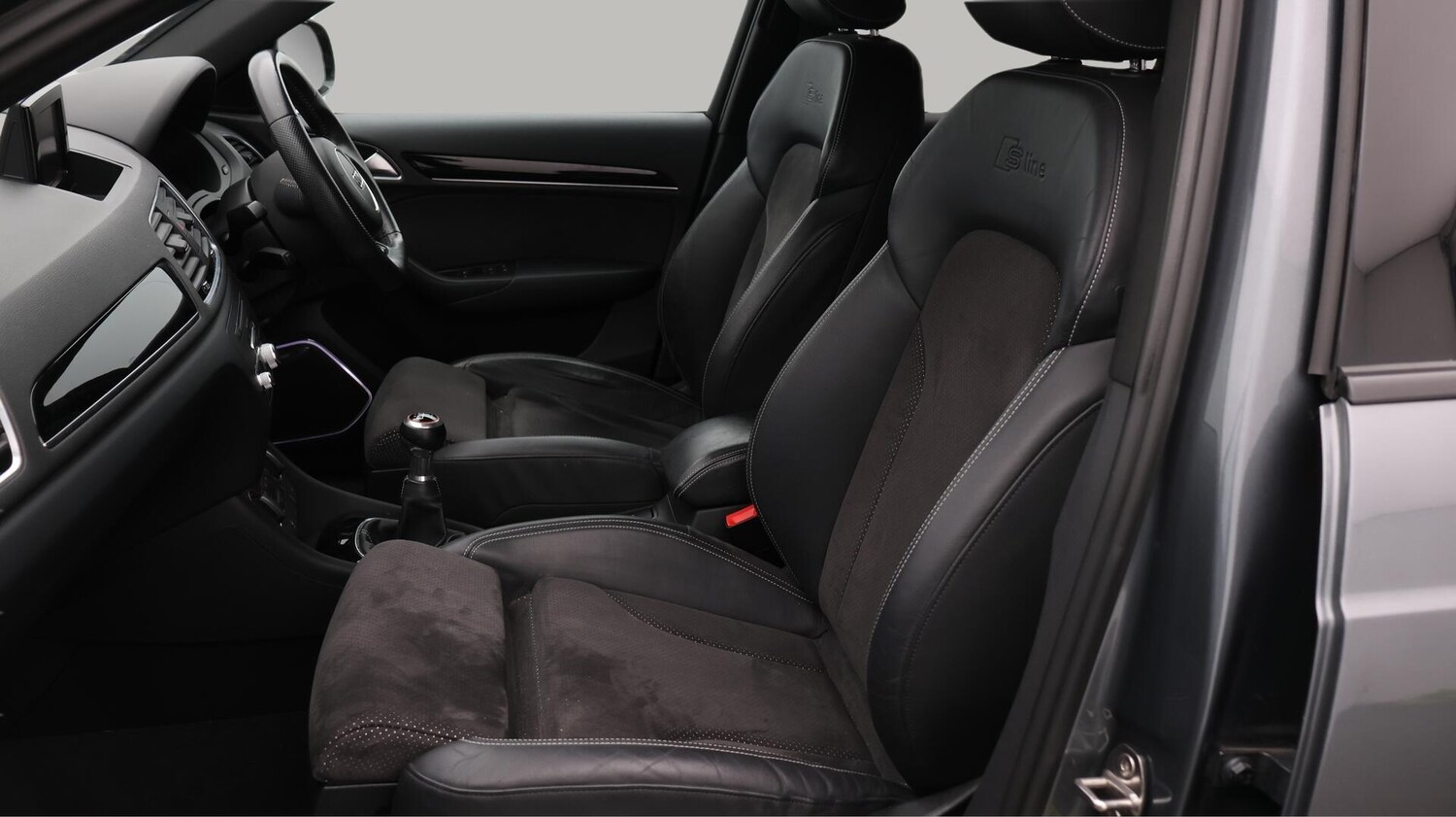 Used Audi Q3 2018 for sale - 76714293: Photo 15