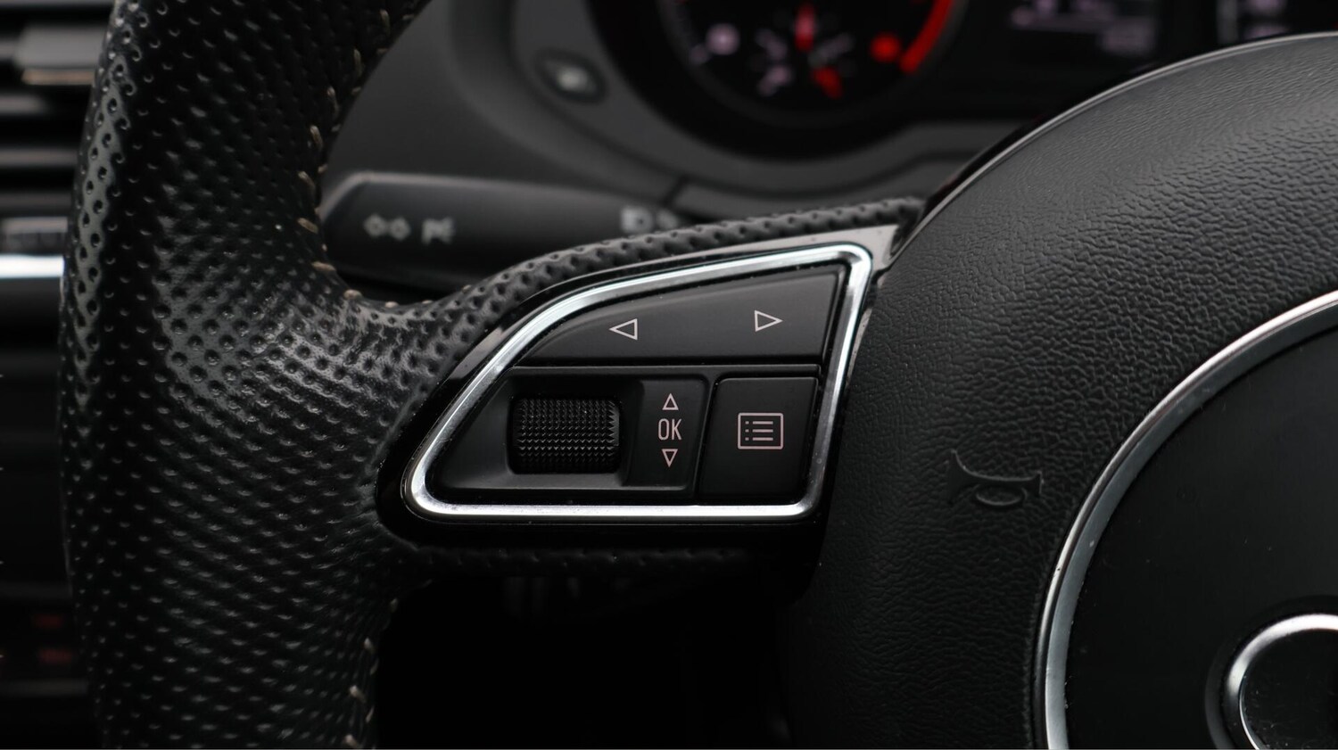 Used Audi Q3 2018 for sale - 76714293: Photo 25