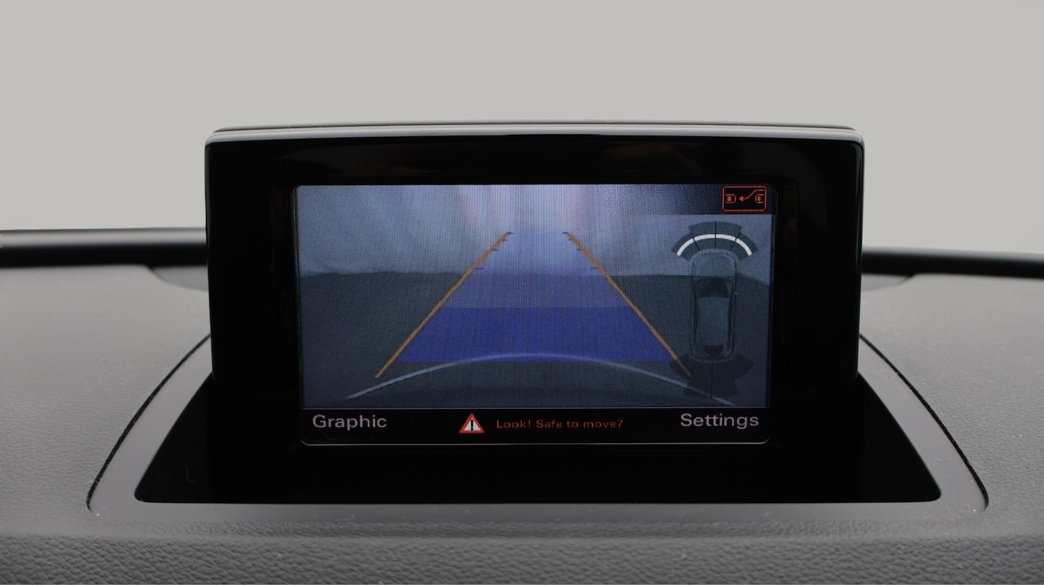 Used Audi Q3 2018 for sale - 76714293: Photo 27