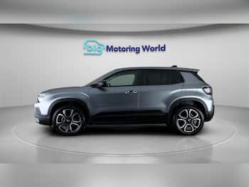Used Jeep Avenger 2024 for sale - 79721799: Photo