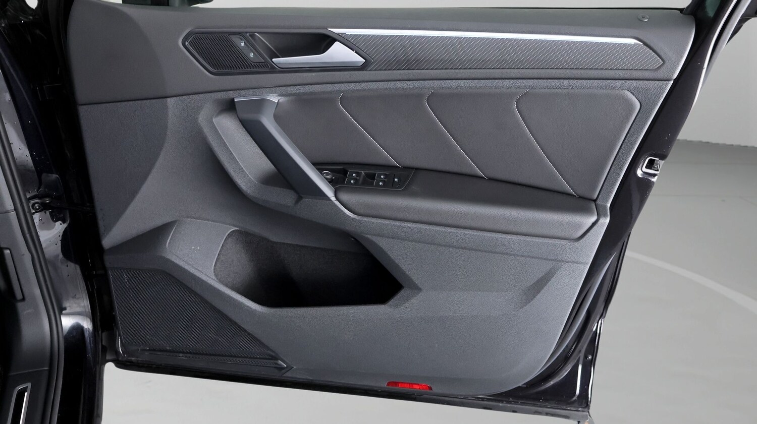 Used Volkswagen Tiguan 2024 for sale - 78087577: Photo 15