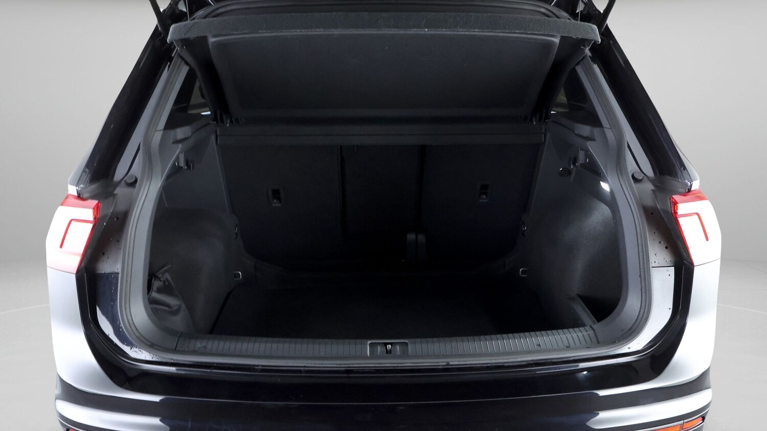 Used Volkswagen Tiguan 2024 for sale - 78087577: Photo 17