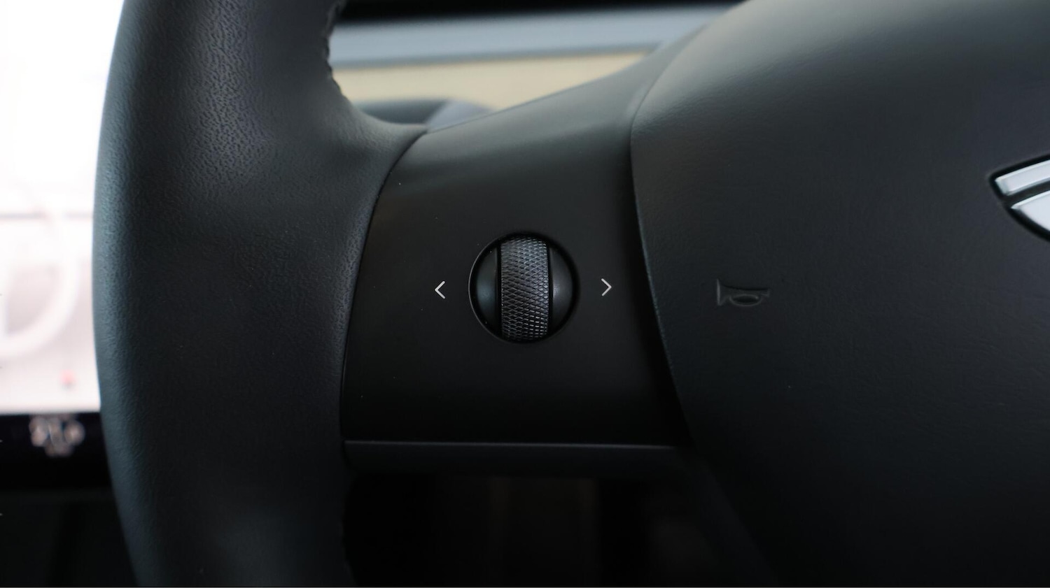 Used Tesla Model Y 2022 for sale - 76735393: Photo 23