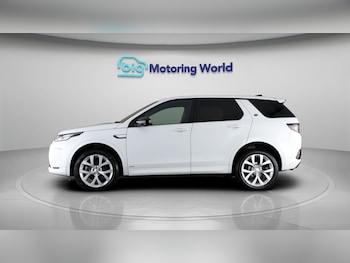 Used Land Rover Discovery Sport 2021 for sale - 79232896: Photo