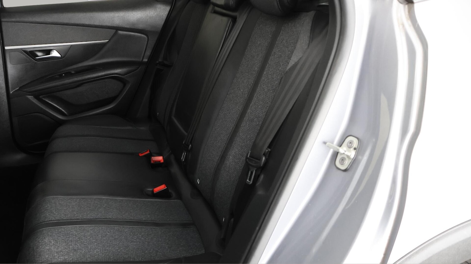 Used Peugeot 3008 2020 for sale - 76433039: Photo 17