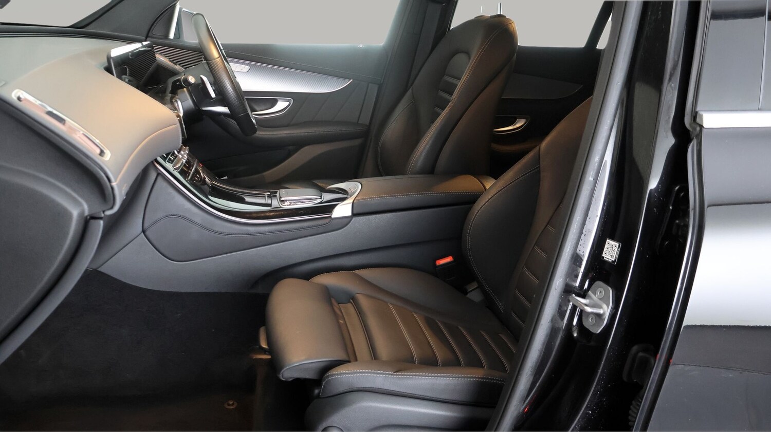 Used Mercedes-Benz EQC 2020 for sale - 77467865: Photo 13