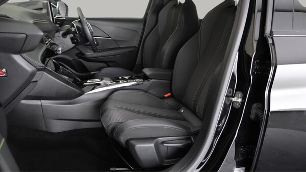 Used Peugeot 208 2023 for sale - 76296069: Photo 15