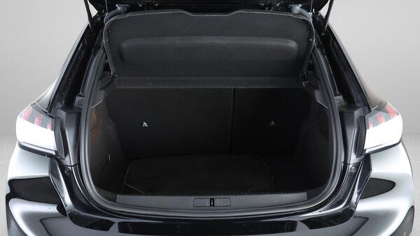 Used Peugeot 208 2023 for sale - 76296069: Photo 18