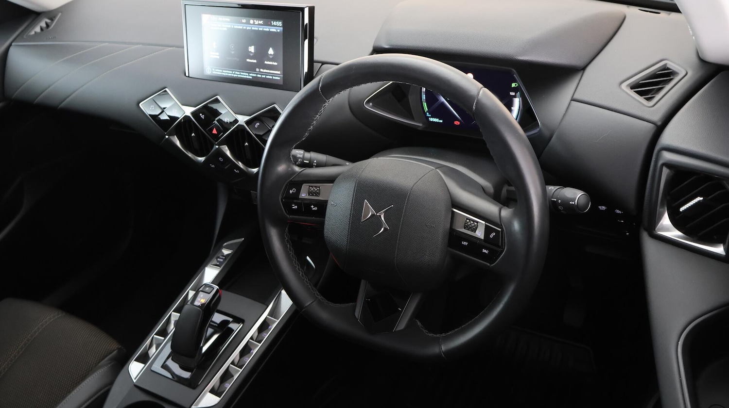 Used DS Automobiles DS 3 Crossback 2021 for sale - 76753264: Photo 10