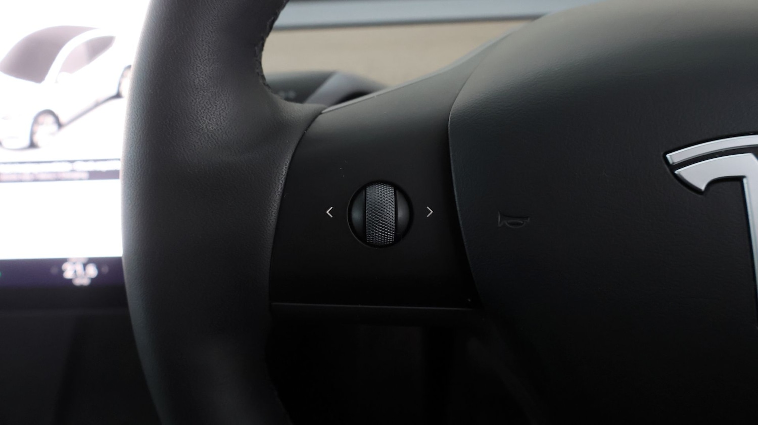 Used Tesla Model Y 2023 for sale - 77565328: Photo 21