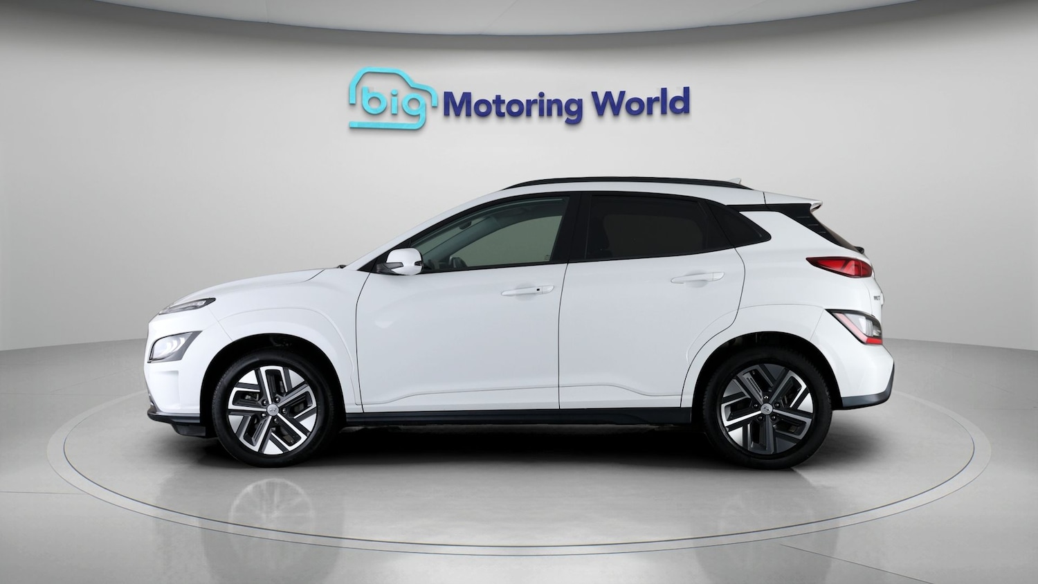 Used Hyundai KONA 2023 for sale - 77678570: Photo 4