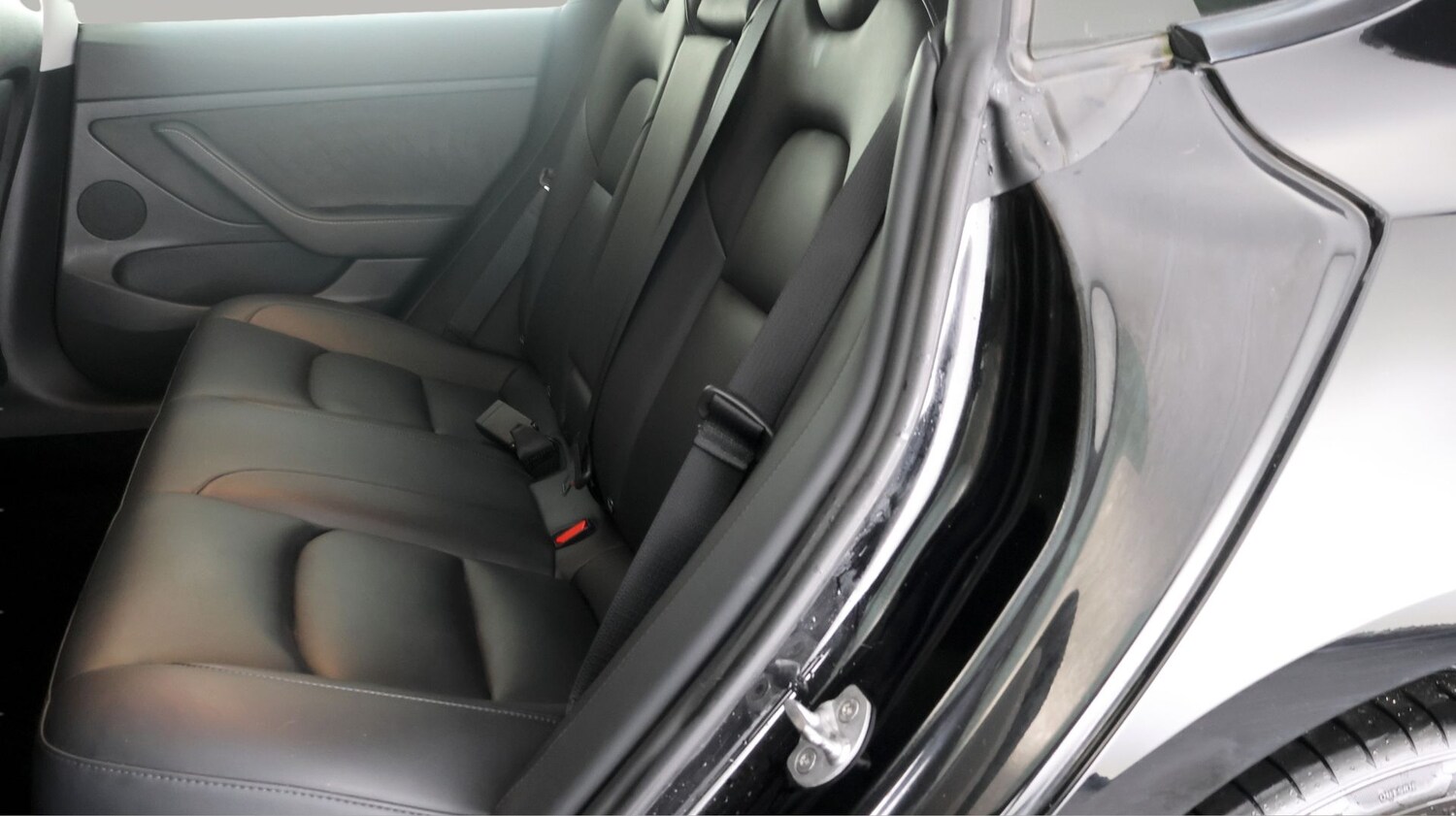 Used Tesla Model 3 2021 for sale - 77500974: Photo 16