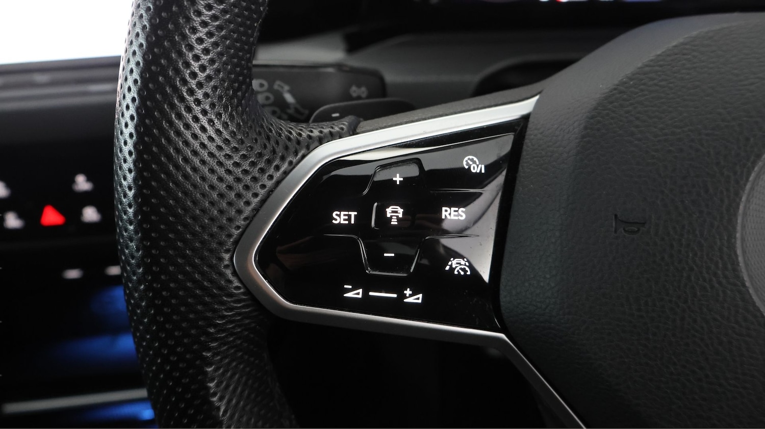 Used Volkswagen Golf 2023 for sale - 77799681: Photo 20