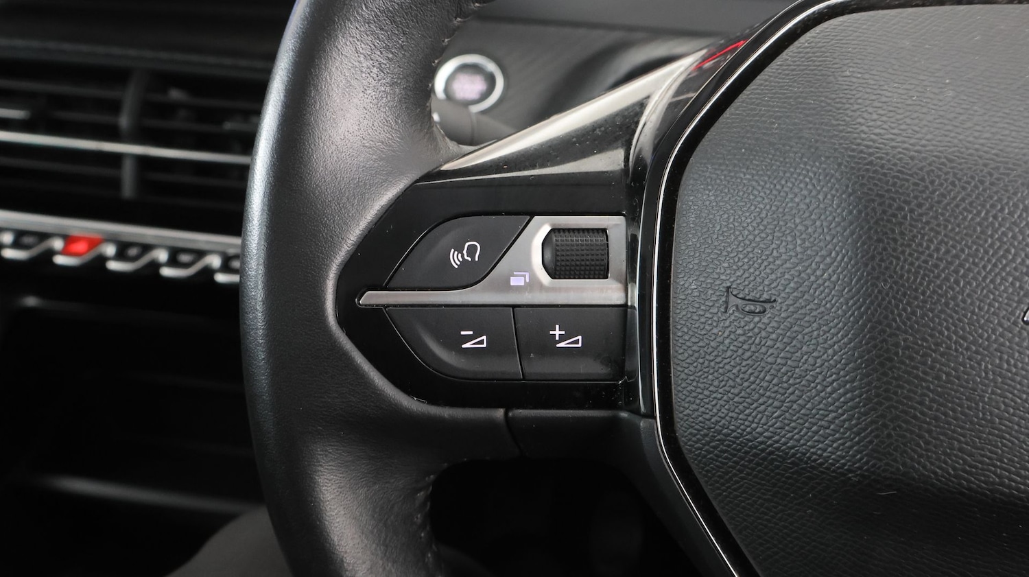 Used Peugeot 208 2022 for sale - 77678559: Photo 24