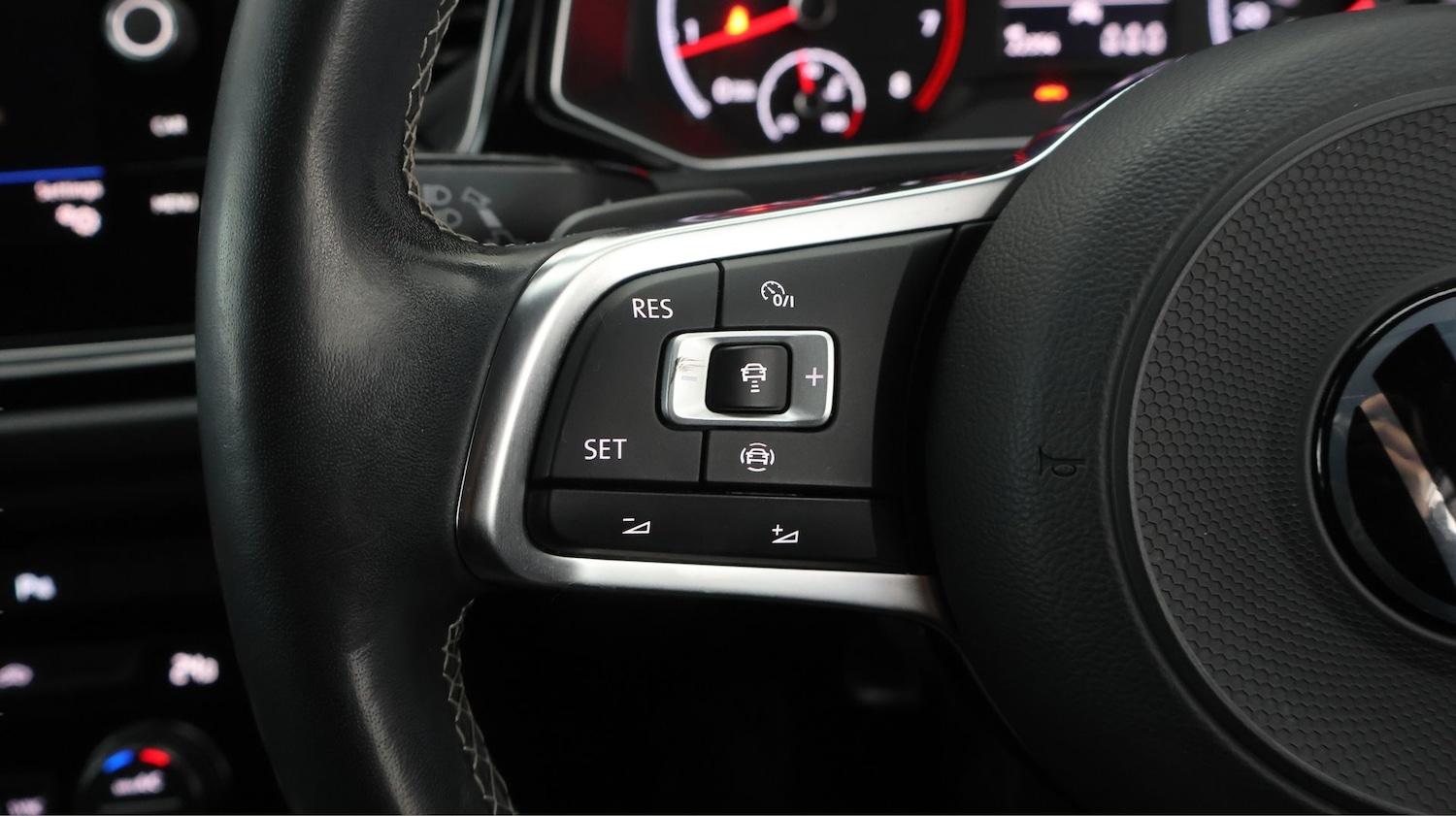 Used Volkswagen T-Roc 2021 for sale - 77393784: Photo 20