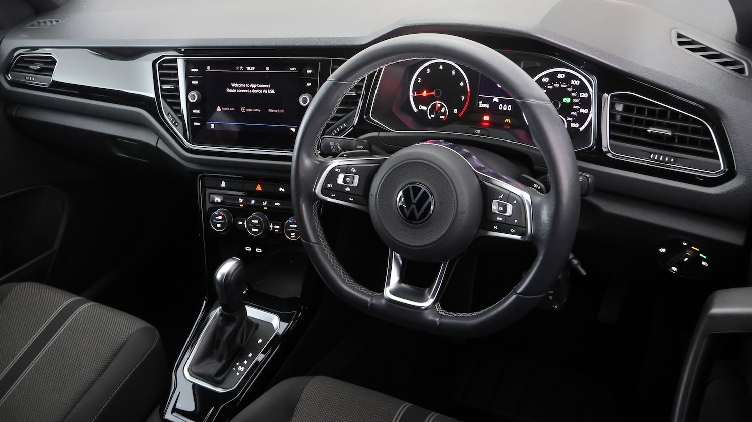 Used Volkswagen T-Roc 2021 for sale - 77393784: Photo 9