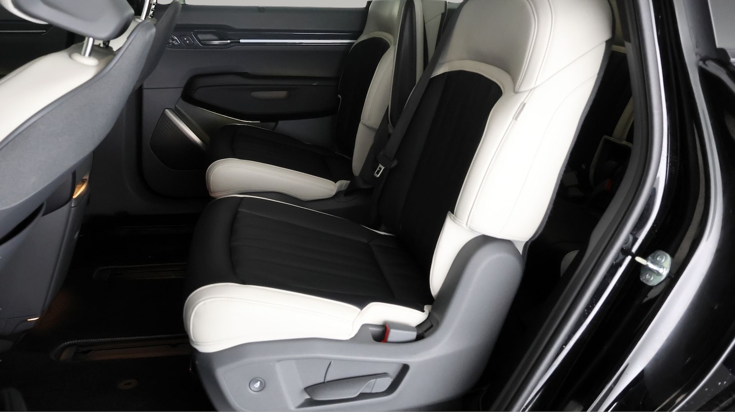 Used Kia EV9 2024 for sale - 77182029: Photo 16