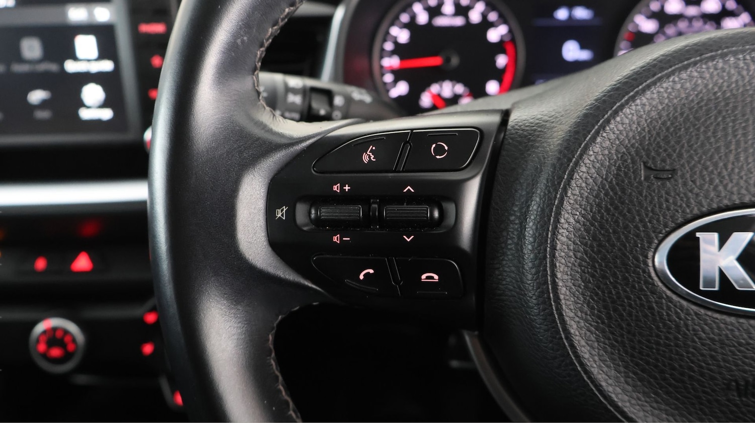 Used Kia Stonic 2020 for sale - 78073381: Photo 22