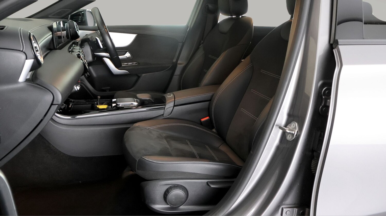 Used Mercedes-Benz A-Class 2021 for sale - 77501947: Photo 13