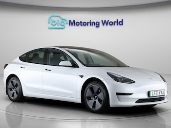 Tesla - Model 3