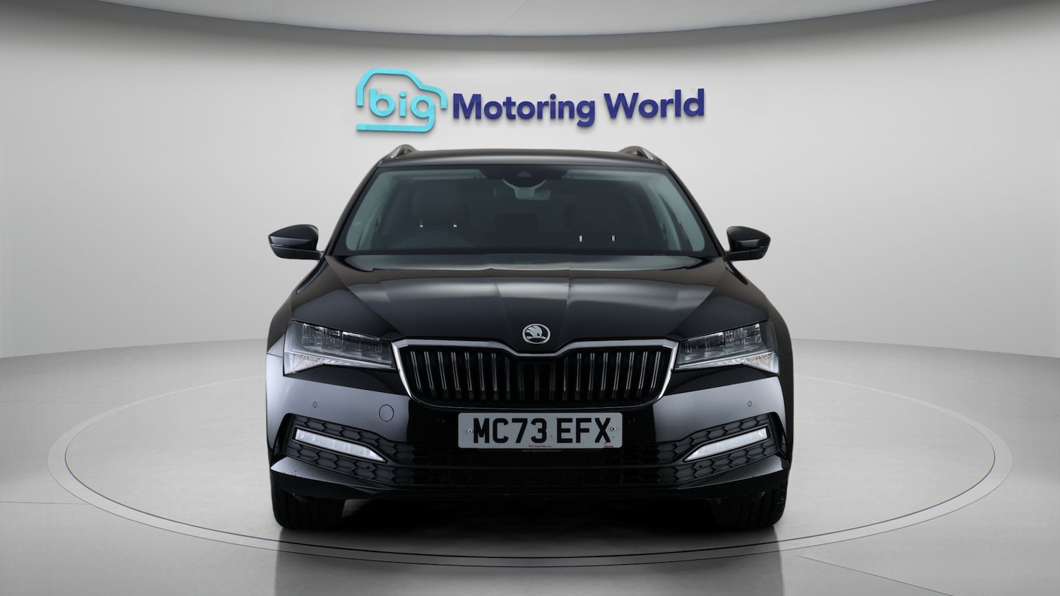 Used Skoda Superb 2023 for sale - 77214766: Photo 2