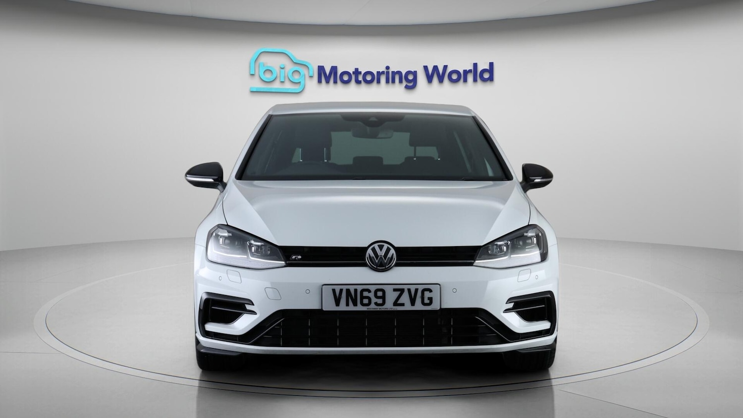 Used Volkswagen Golf 2019 for sale - 76592616: Photo 2