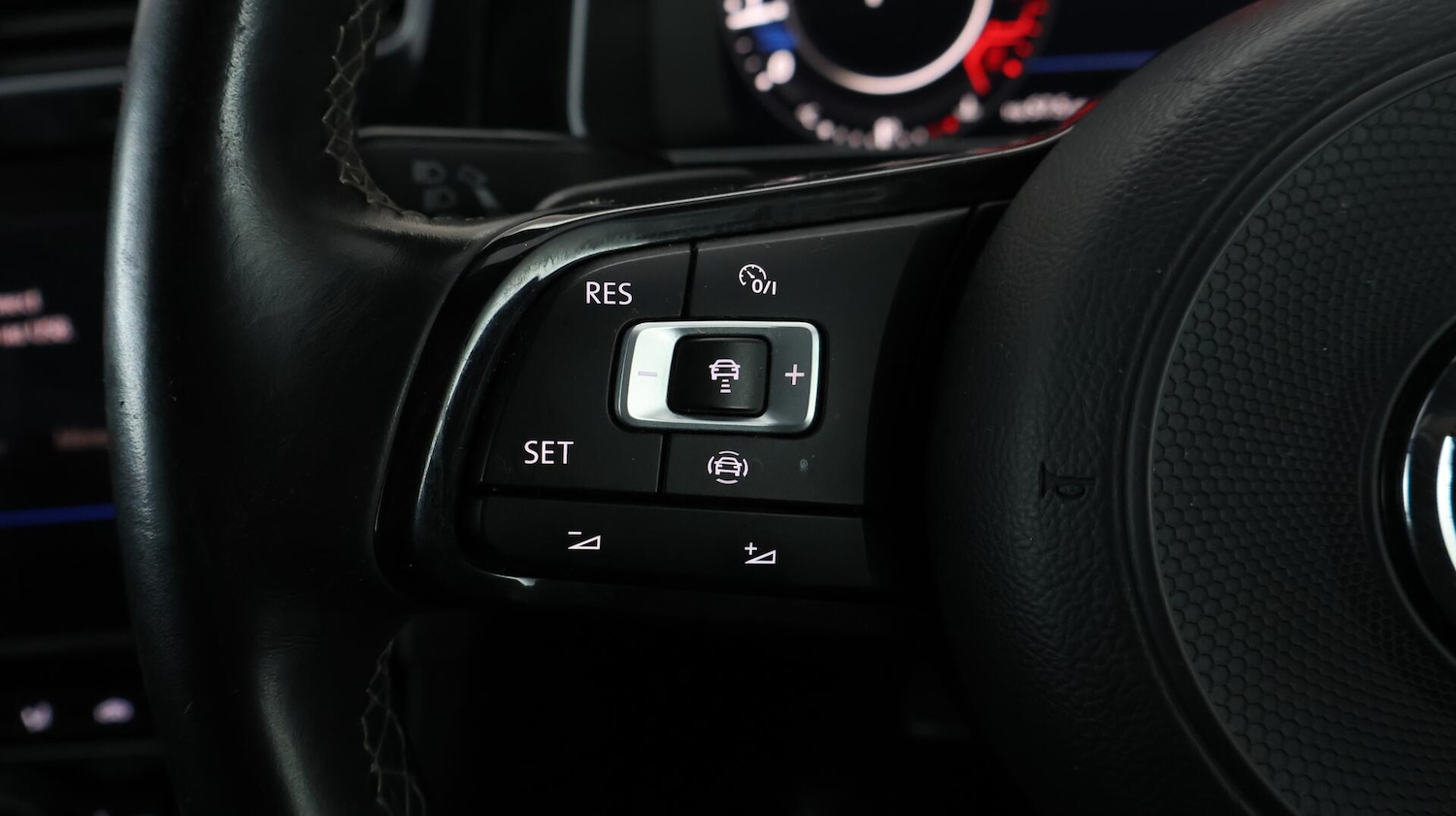 Used Volkswagen Golf 2019 for sale - 76592616: Photo 21