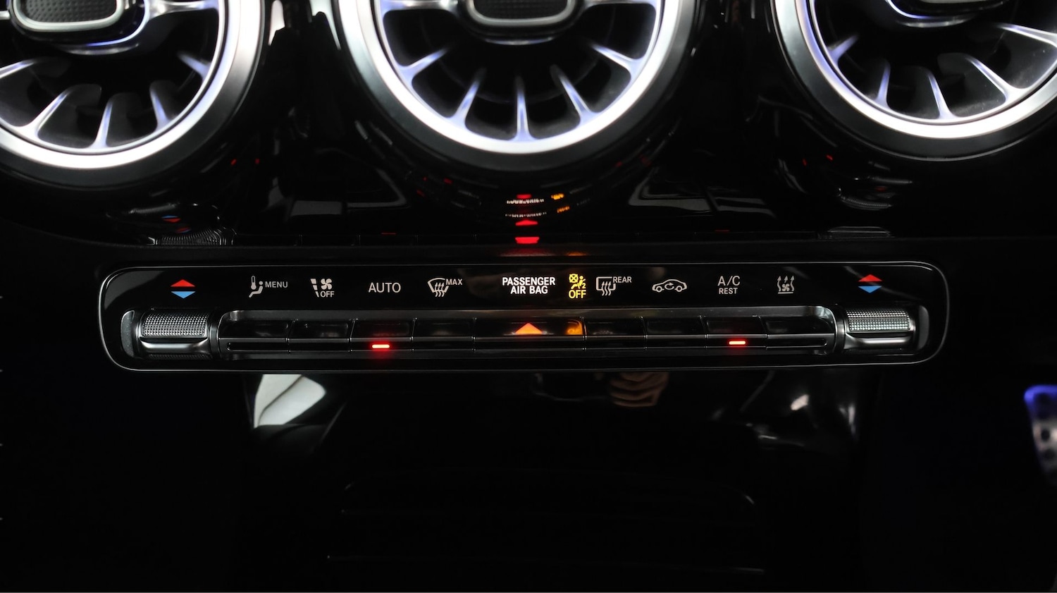 Used Mercedes-Benz CLA 2020 for sale - 77438645: Photo 11