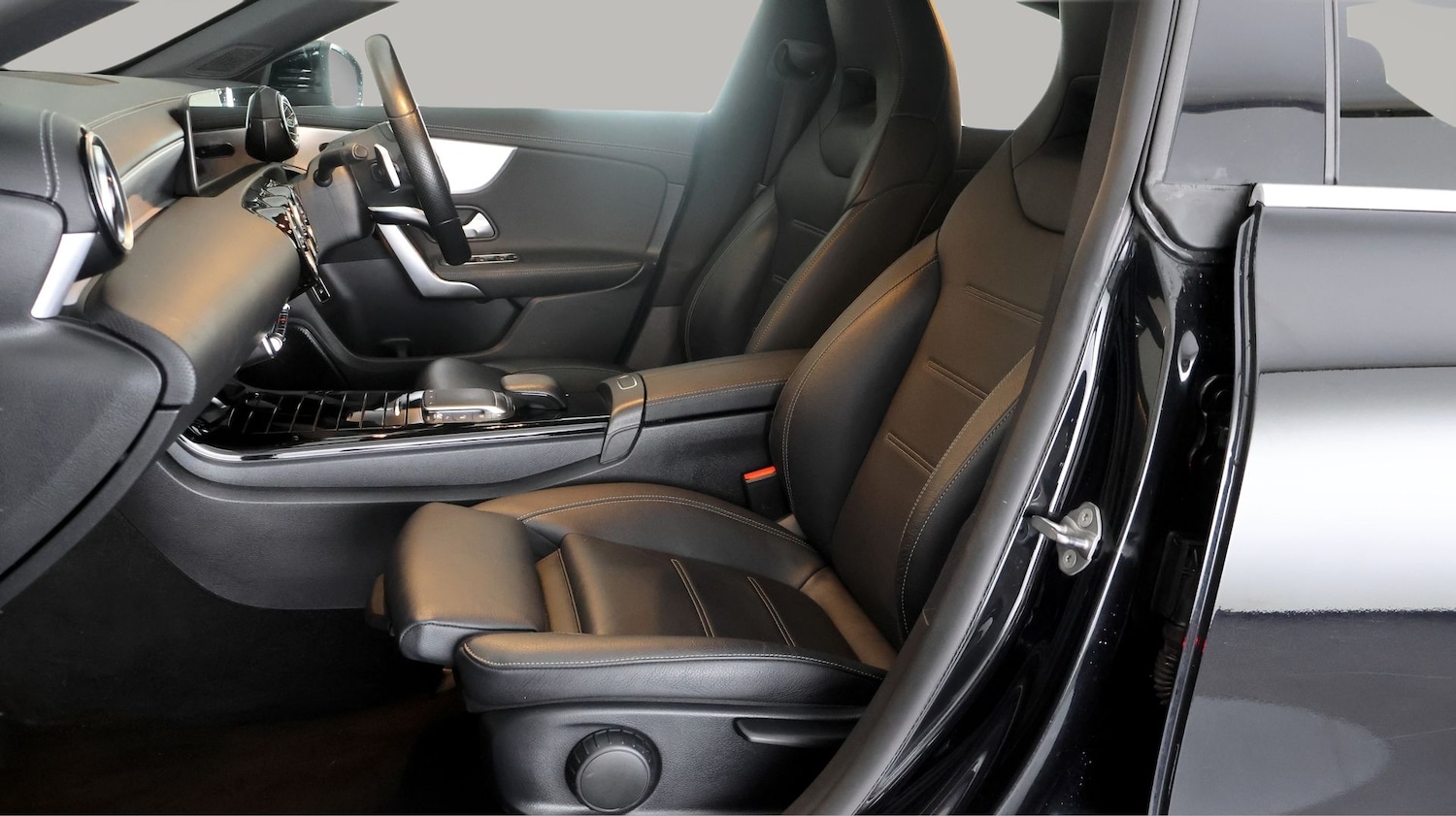 Used Mercedes-Benz CLA 2020 for sale - 77438645: Photo 13