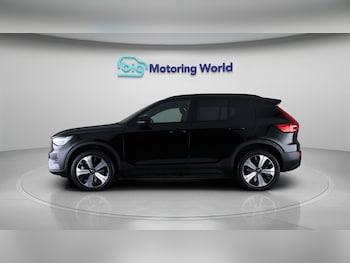 Used Volvo XC40 2023 for sale - 79393946: Photo
