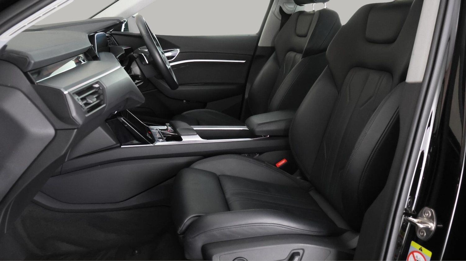 Used Audi e-tron 2021 for sale - 76251145: Photo 15