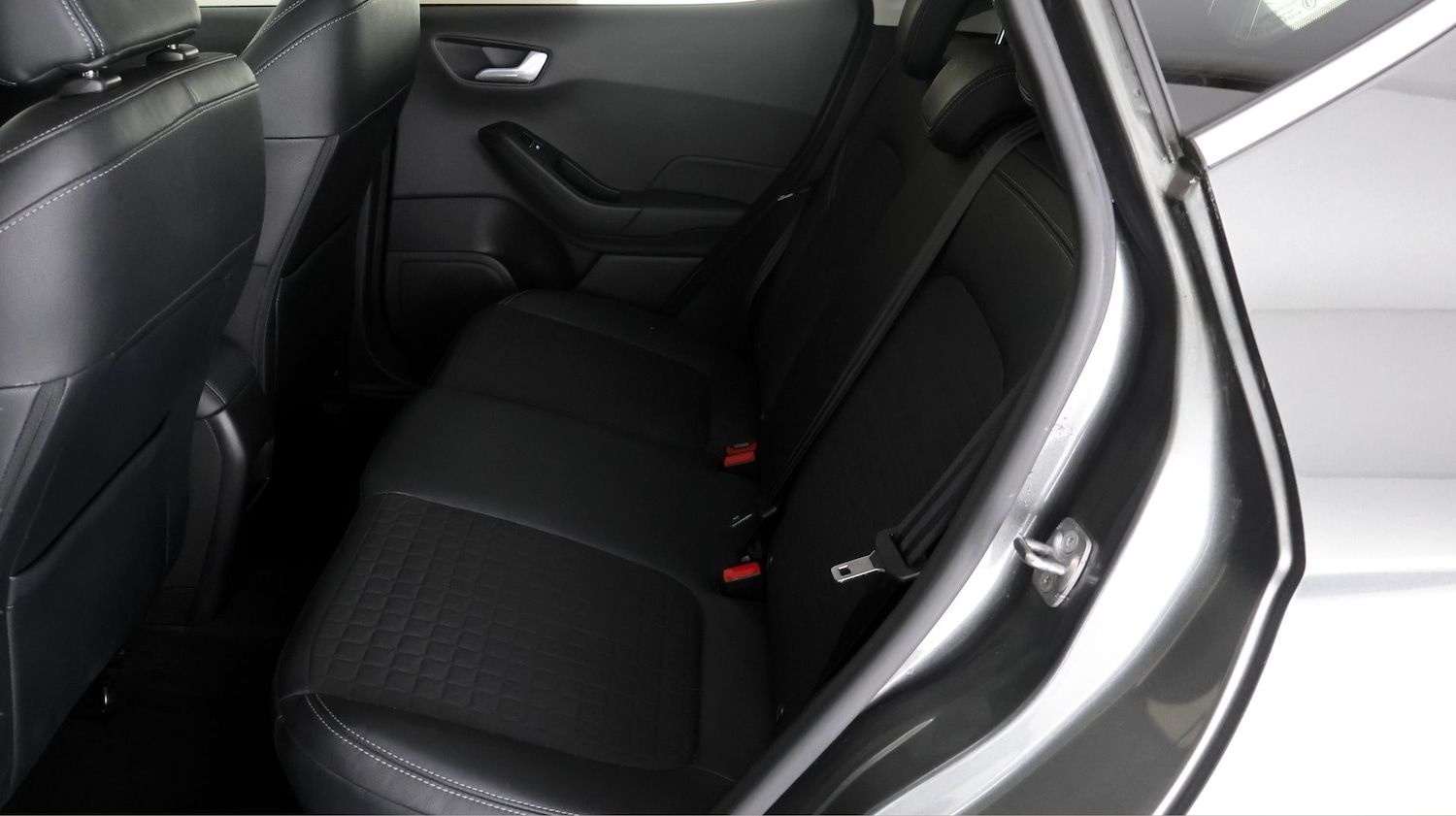 Used Ford Fiesta 2018 for sale - 77339538: Photo 16