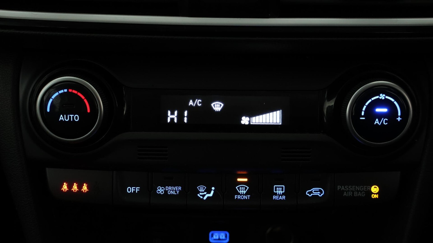 Used Hyundai KONA 2020 for sale - 76742280: Photo 12