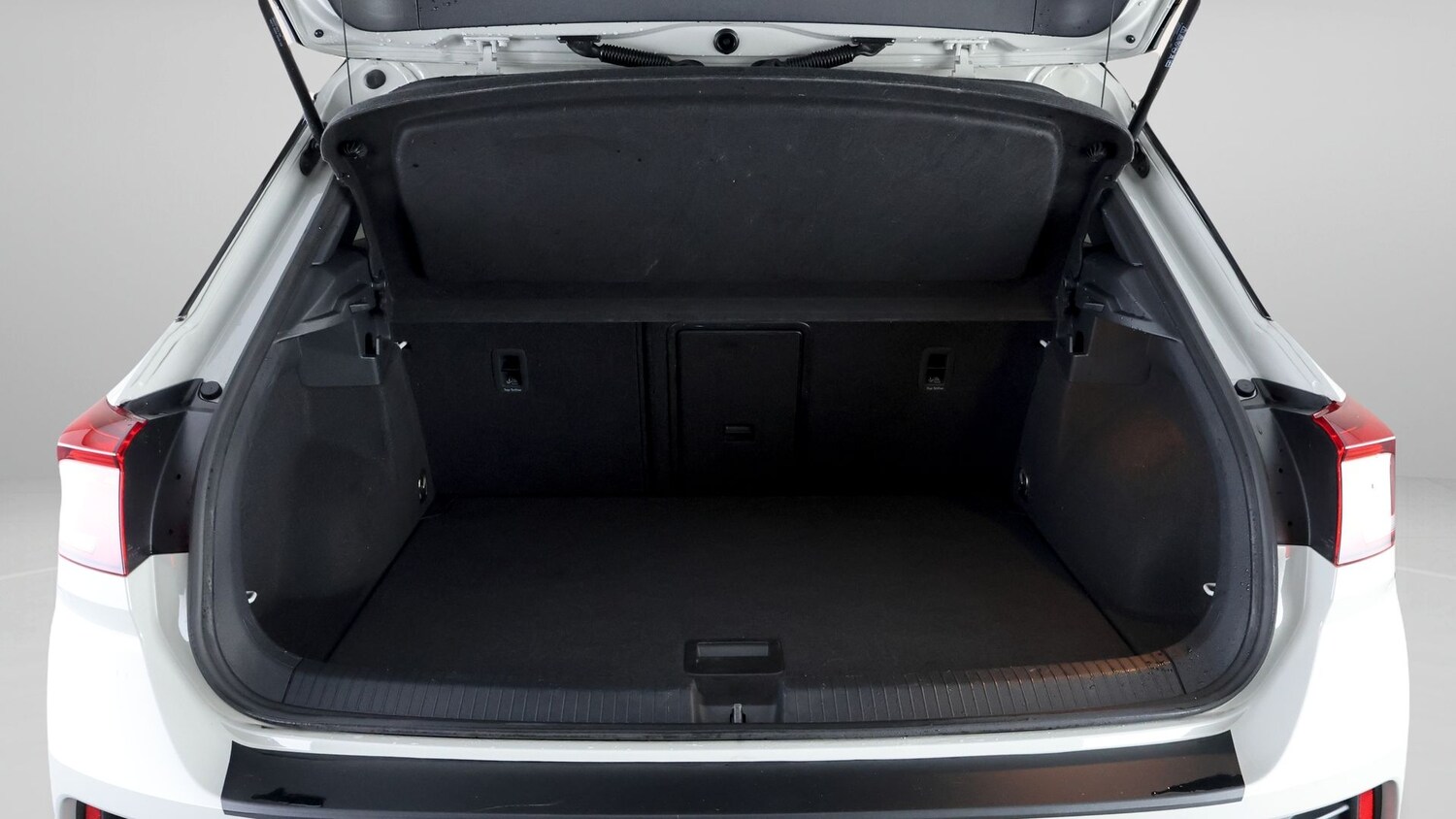 Used Volkswagen T-Roc 2022 for sale - 77476074: Photo 16