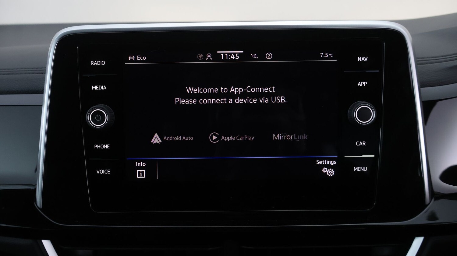 Used Volkswagen T-Roc 2022 for sale - 77476074: Photo 25