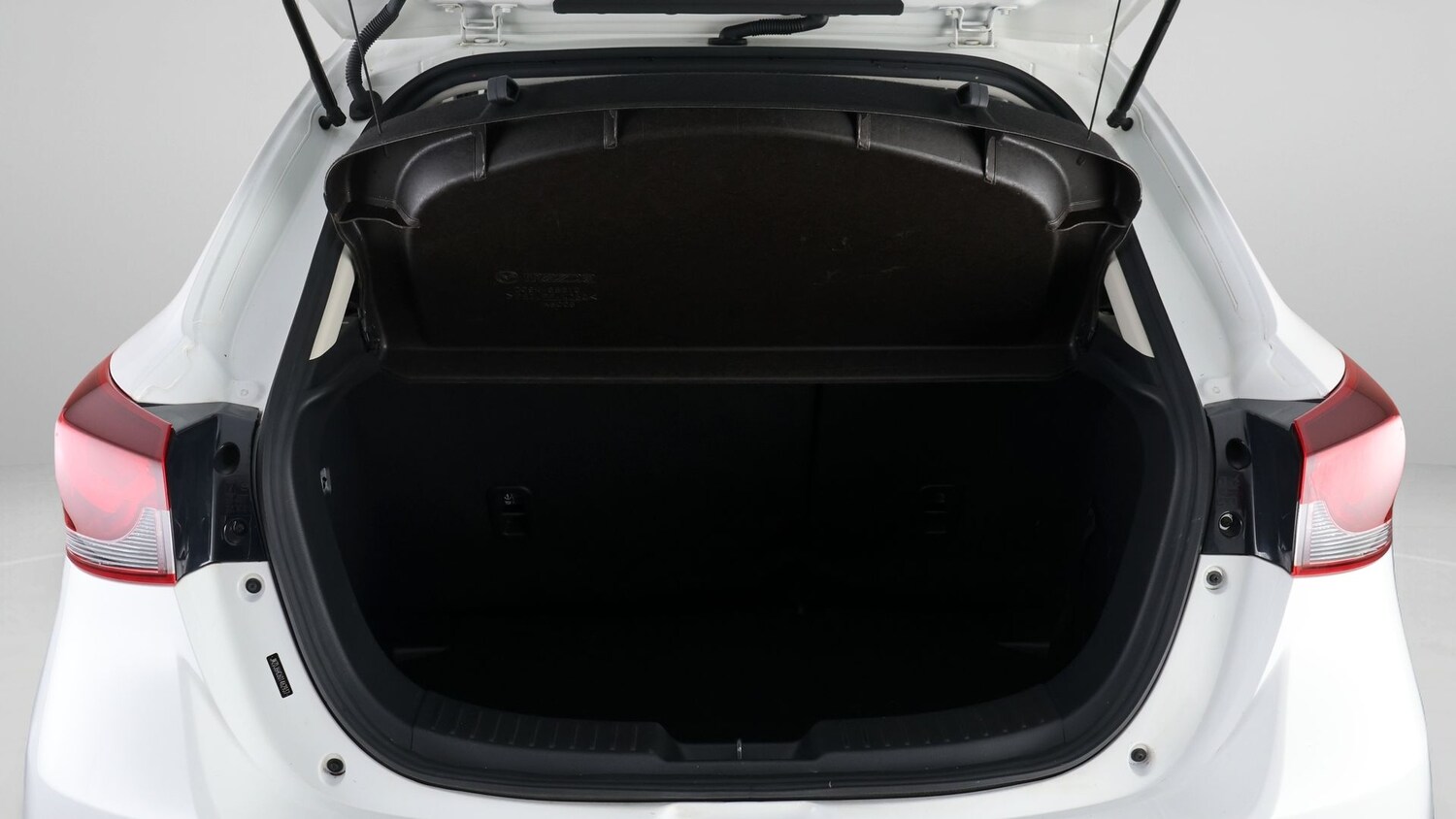 Used Mazda Mazda2 2023 for sale - 78118487: Photo 16