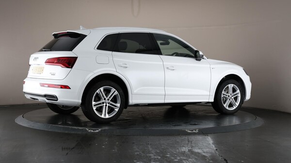 Used Audi Q5 2019 for sale - 76138503: Photo 65