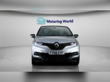 Used Renault Captur 2018 for sale - 76742360: Photo