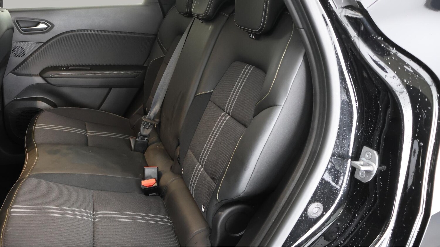 Used Renault Captur 2023 for sale - 76485863: Photo 16