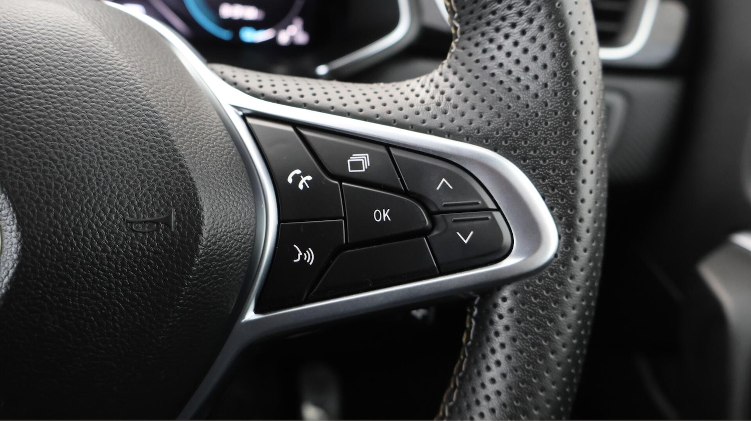 Used Renault Captur 2023 for sale - 76485863: Photo 22