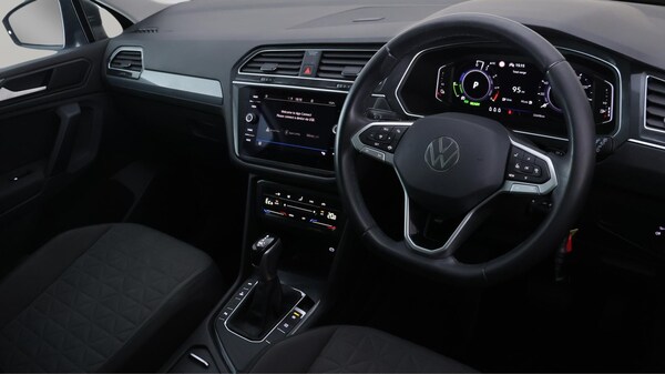 Used Volkswagen Tiguan 2022 for sale - 75669221: Photo 9