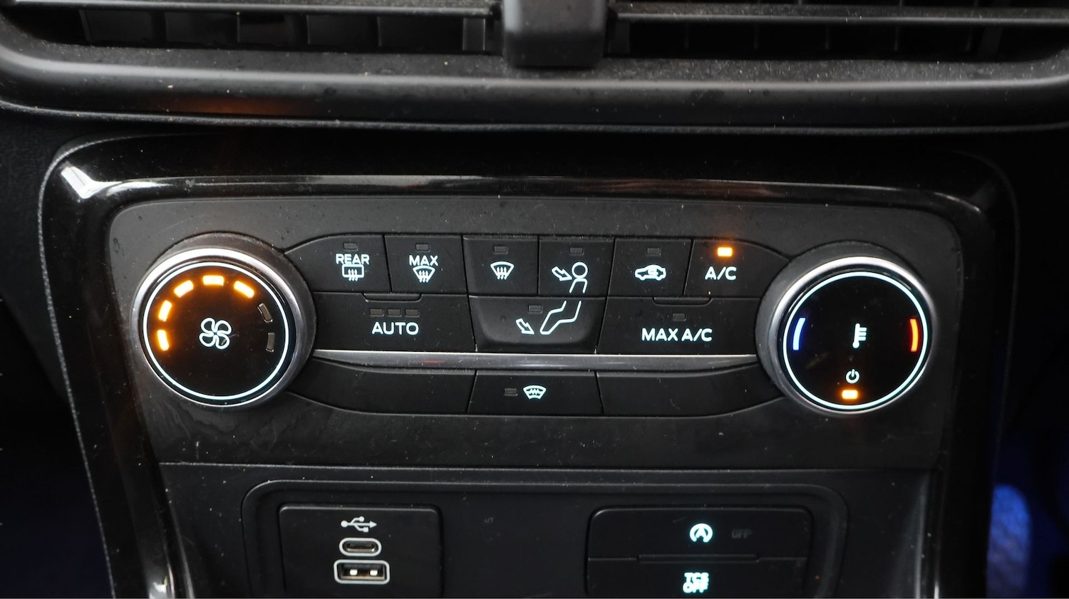 Used Ford Ecosport 2023 for sale - 78141115: Photo 12