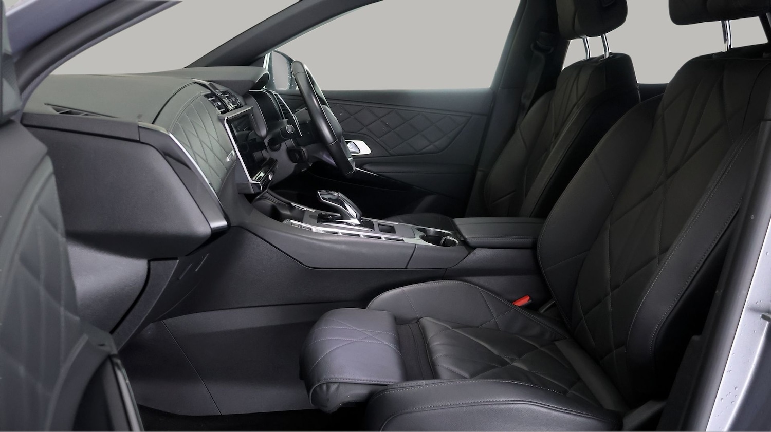 Used DS Automobiles DS 7 Crossback 2022 for sale - 77335940: Photo 14