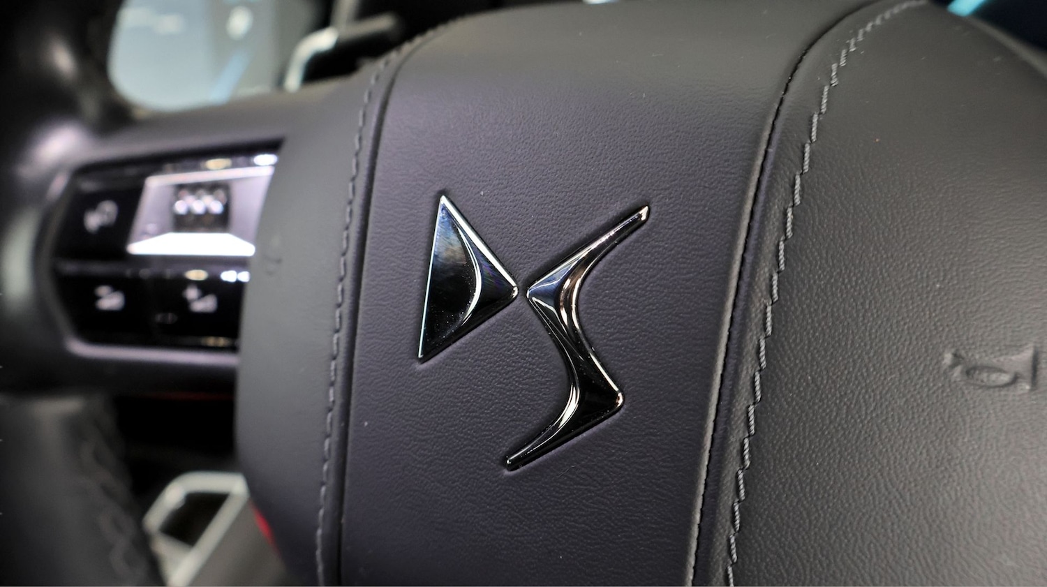 Used DS Automobiles DS 7 Crossback 2022 for sale - 77335940: Photo 21