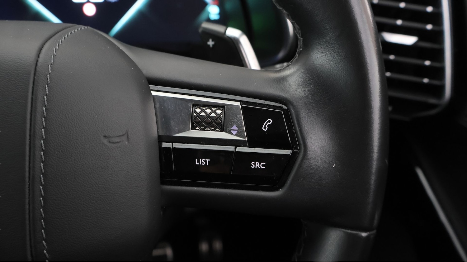 Used DS Automobiles DS 7 Crossback 2022 for sale - 77335940: Photo 25